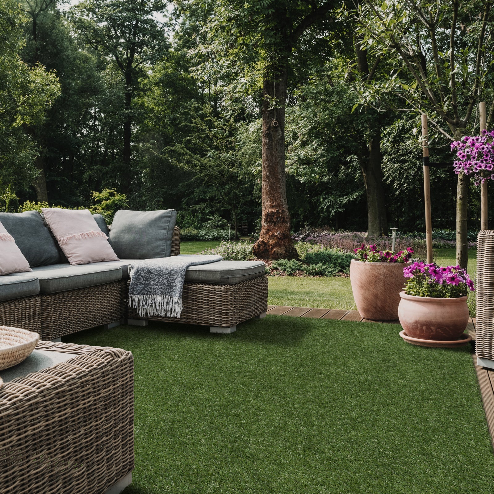 Sage Valley 25 mm 3.74 ft. x 8.66 ft. Precut Green Artificial